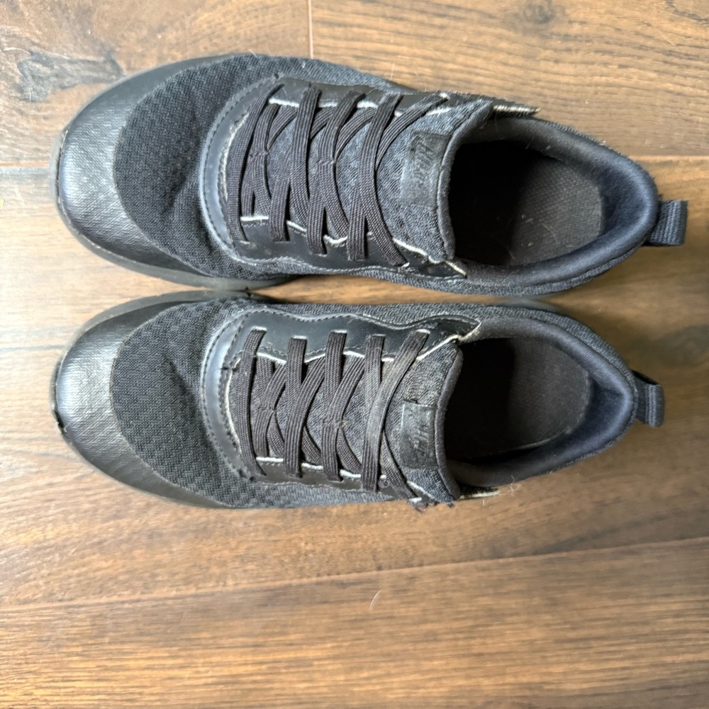 Nike Kids Black Sneakers